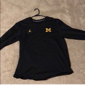 Air Jordan x Michigan Men’s Large Crewneck